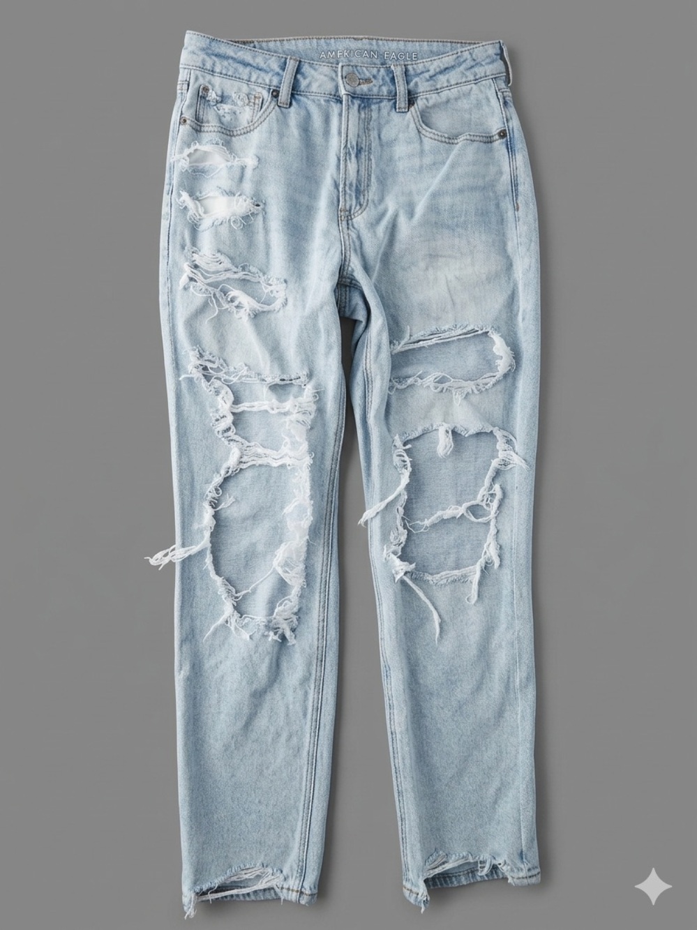 American Eagle Outfitters Light Blue Denim Mom Jeans size 6